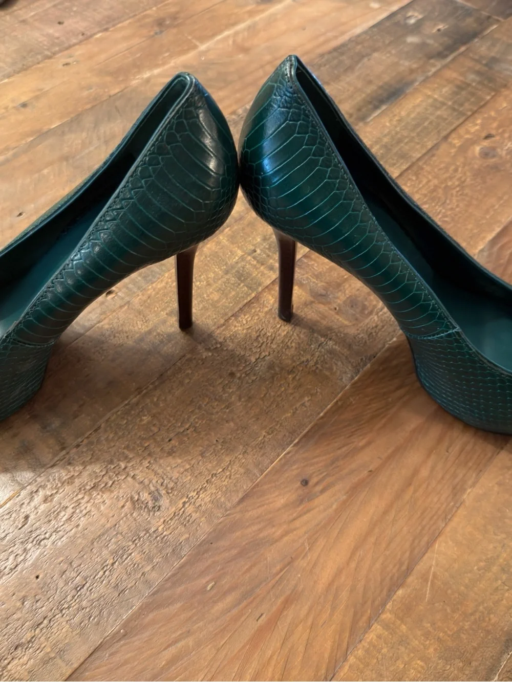 Tory Burch Emerald Green Snake Embossed Leather Pumps 9 M New Never Worn